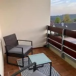 Stilvolle Wohlfuehl-ferienwohnung Mit Balkon & Ausblick Lägenhet Neubulach