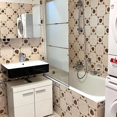 Stilvolle Wohlfuehl-ferienwohnung Mit Balkon & Ausblick Lejlighed Neubulach