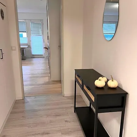 Stilvolle Wohlfuehl-ferienwohnung Mit Balkon & Ausblick Neubulach