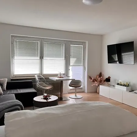 Stilvolle Wohlfuehl-ferienwohnung Mit Balkon & Ausblick *